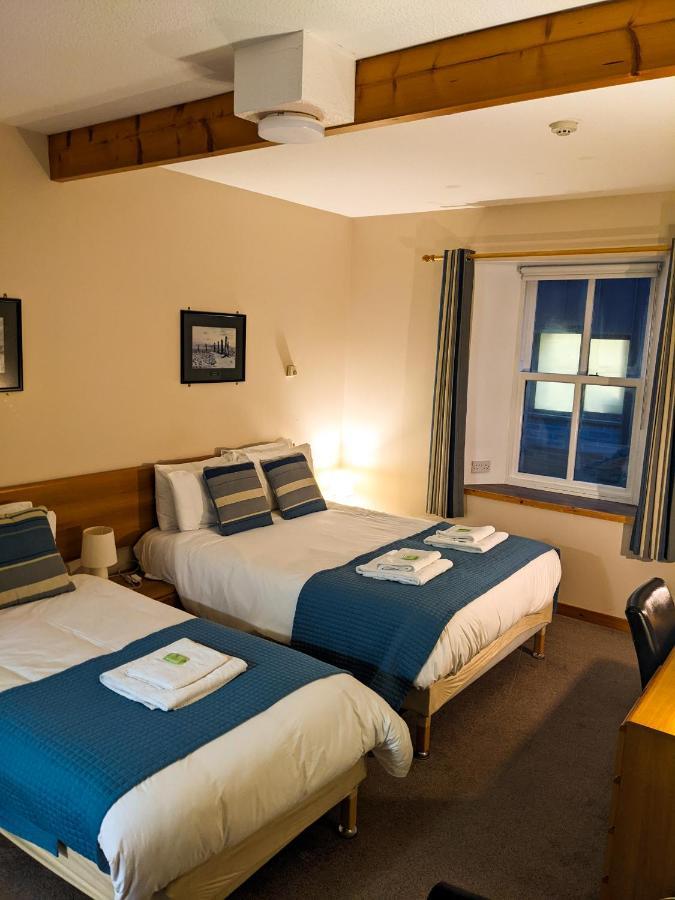 Ferry Inn Стромнесс Екстер'єр фото