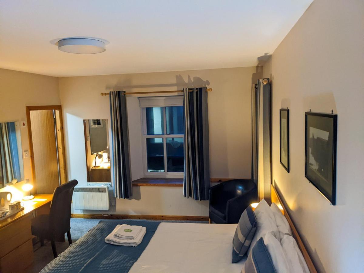 Ferry Inn Стромнесс Екстер'єр фото
