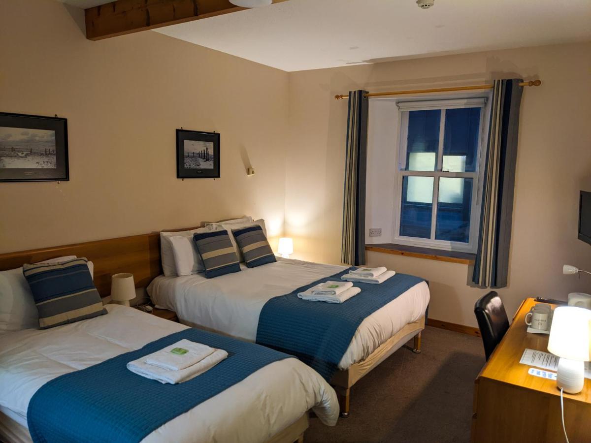 Ferry Inn Стромнесс Екстер'єр фото