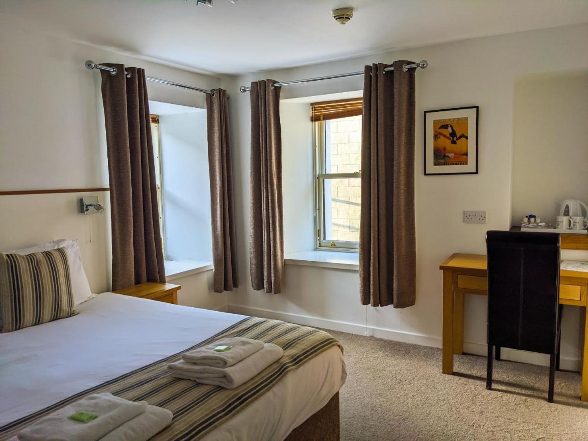 Ferry Inn Стромнесс Екстер'єр фото